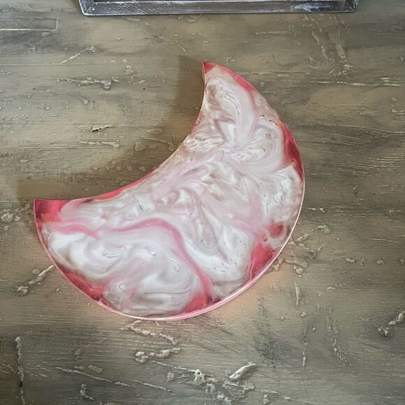 Handcrafted Resin Crescent Moon Tray - Picture 8 of 9